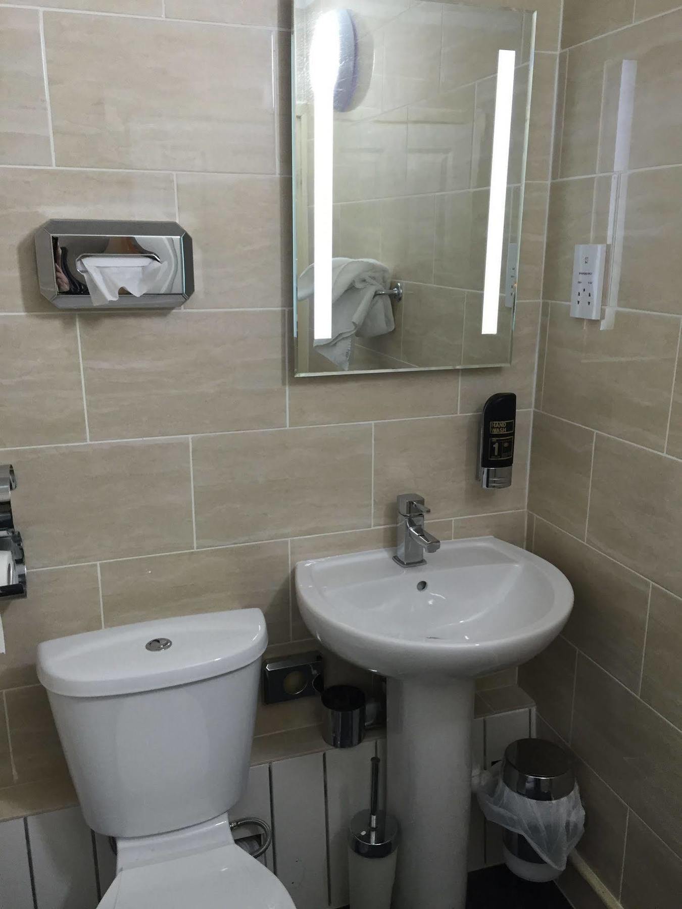 Hylands Hotel Ковънтри Екстериор снимка